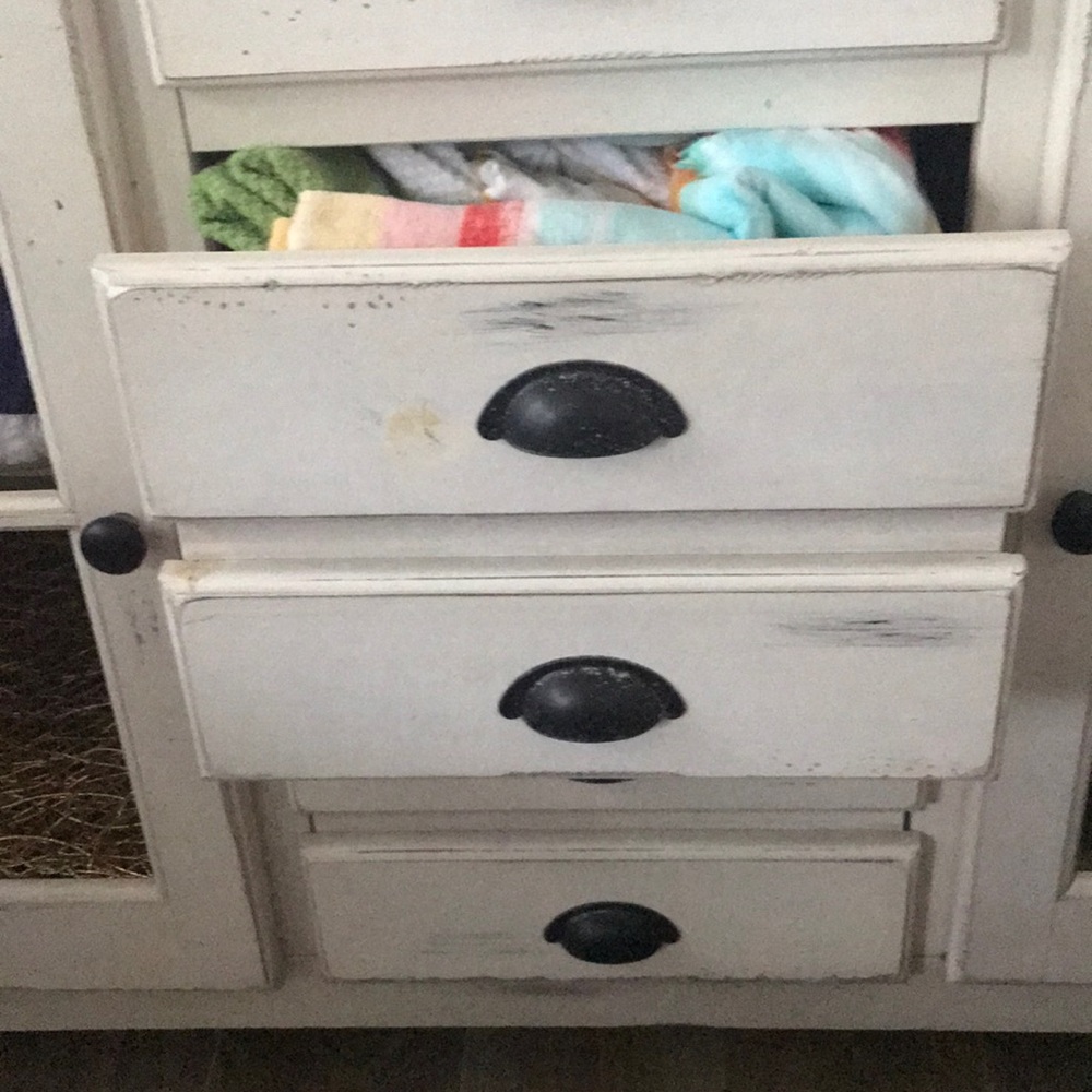 Bouffet Table - Picture 3 of 7